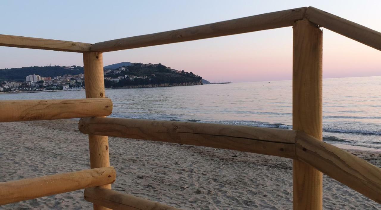 Bed and Breakfast A un passo dal mare Agropoli Esterno foto